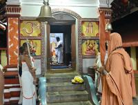 H. H. Swamiji at Shri Datteshwar Temple, Chitrapur, Shirali (25 Sep 2024)